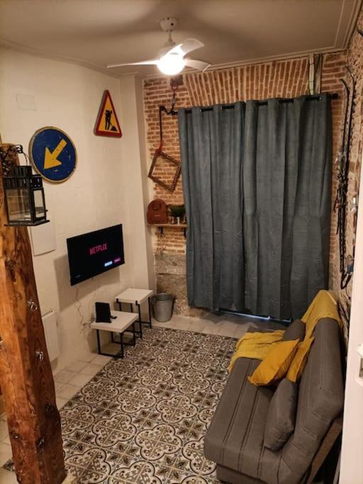 Refuge In Madrid Appartement Buitenkant foto
